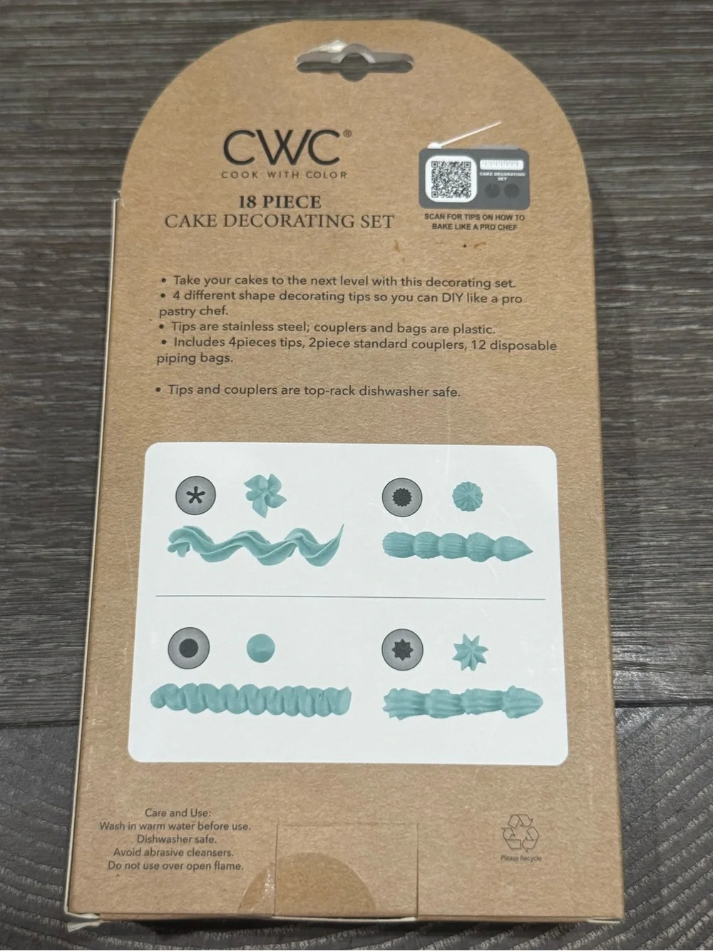NWT CWC 18 piece cake decorating ser